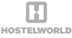 Logotipo da Hostelworld, apresentando um design de texto simples em uma fonte moderna, ideal para uma plataforma de reservas de hostels.